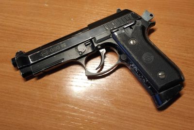 Лот: 19155198. Фото: 1. Пневматический пистолет Cybergun... Пневматическое оружие