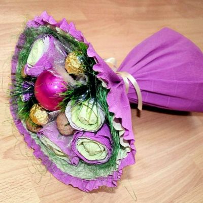 Лот: 10885892. Фото: 1. Букет из конфет. Букеты из конфет, игрушек