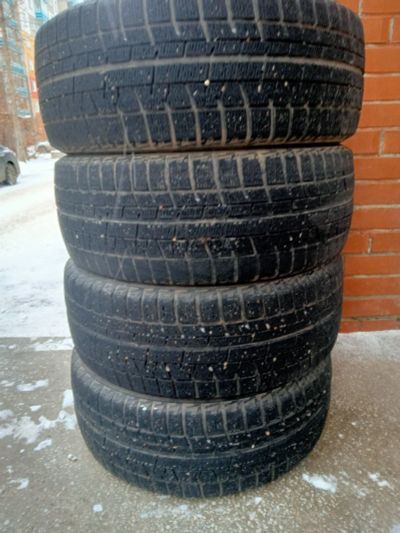 Лот: 24584507. Фото: 1. Yokohama Ice Guard IG 50 215/45R18. Шины