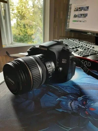 Лот: 16392938. Фото: 1. Фотоаппарат Canon EOS 60D. Цифровые зеркальные
