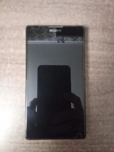 Лот: 24330285. Фото: 1. Sony Xperia ZL. Смартфоны