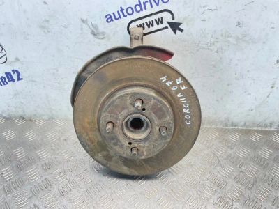 Лот: 25513098. Фото: 1. поворотный кулак toyota Corolla... Двигатель и элементы двигателя