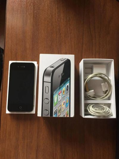 Лот: 8813108. Фото: 1. iPhone 4s 32. Смартфоны