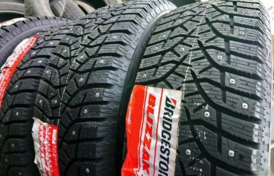 Лот: 19440281. Фото: 1. Шины 215/60 R17 Bridgestone Blizzak... Шины