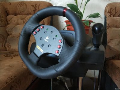 Лот: 13714636. Фото: 1. Руль logitech momo (повторно). Рули, джойстики