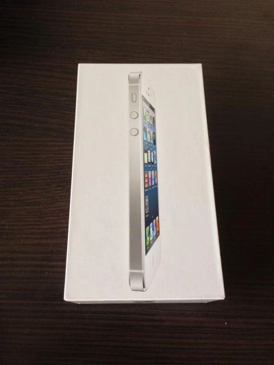Лот: 3350628. Фото: 1. Б/У 32GB iPhone 5 white ATT USA... Смартфоны