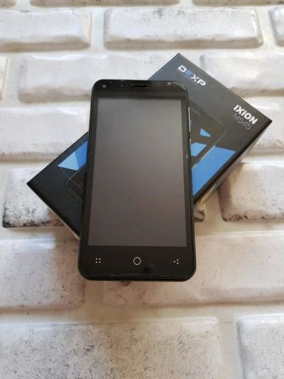 Лот: 11857306. Фото: 1. 4.5" Смартфон DEXP Ixion M545... Смартфоны