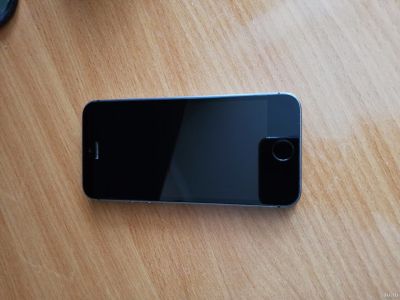 Лот: 13521234. Фото: 1. iPhone 5s Space Gray 16GB. Смартфоны