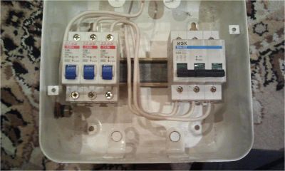Лот: 6768011. Фото: 1. Автоматы С25 + выключатель ВН-32... Автоматы, пакетники, предохранители