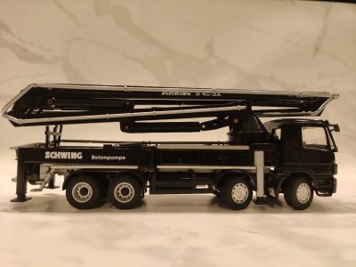 Лот: 19643280. Фото: 1. Автобетононасос schwing s 45 sx. Автомоделизм