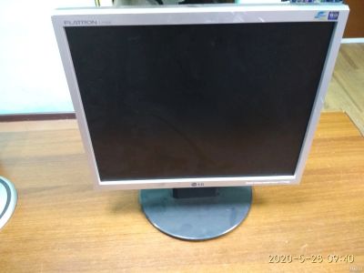 Лот: 16055016. Фото: 1. Монитор LG Flatron L1750S. ЖК-мониторы