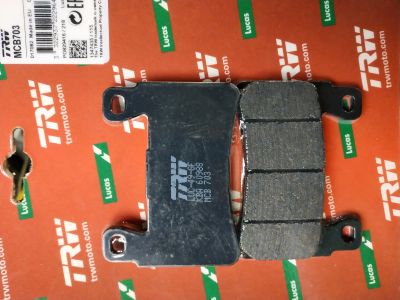 Лот: 14237130. Фото: 1. Тормозные колодки TRW MCB 703. Ходовая, подвеска, рулевое управление
