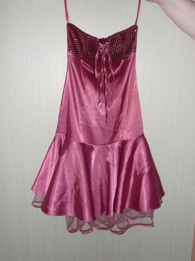 Лот: 4831154. Фото: 1. нарядное платье 40-42р. Платья