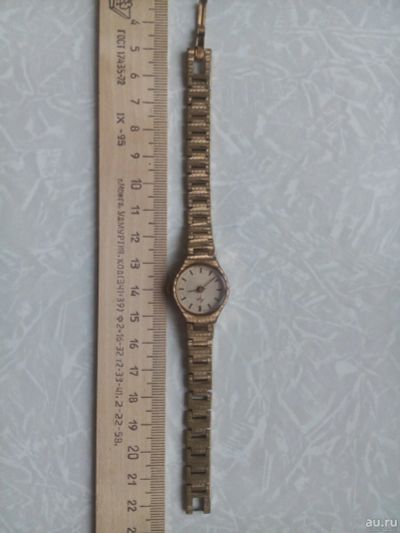 Лот: 15135766. Фото: 1. Женские наручные часы Луч с браслетом. Оригинальные наручные часы