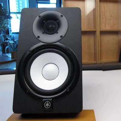 Лот: 3816639. Фото: 1. Студийные мониторы Yamaha HS5... Эстрадная акустика и усилители