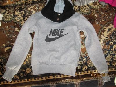 Лот: 1697597. Фото: 1. Новая ветровка Nike. Другое (женская одежда)
