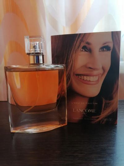 Лот: 23247457. Фото: 1. Парфюмерная вода Lancome. Женская парфюмерия