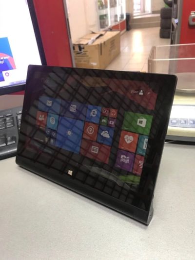 Лот: 16393006. Фото: 1. Планшет Lenovo Yoga Tablet 2-1051L. Планшеты