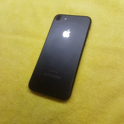 Лот: 12315861. Фото: 1. iPhone 7 копия, с металлическим... Смартфоны