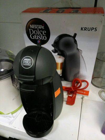 Лот: 7087768. Фото: 1. Кофеварка капсульная Dolce Gusto... Чайники, кофемашины, кулеры