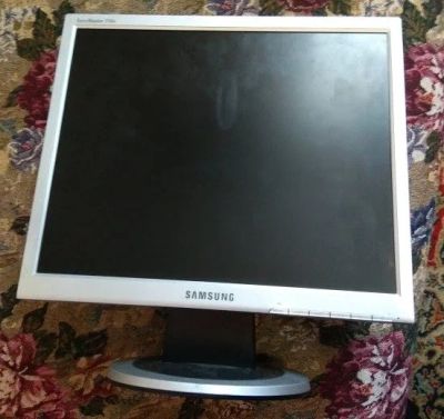 Лот: 17100562. Фото: 1. монитор Samsung 710N не исправен... ЖК-мониторы