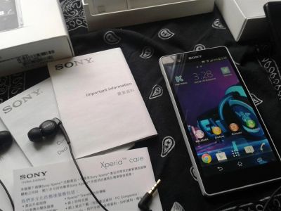 Лот: 3774206. Фото: 1. Sony Xperia Z | новая на гарантии... Смартфоны