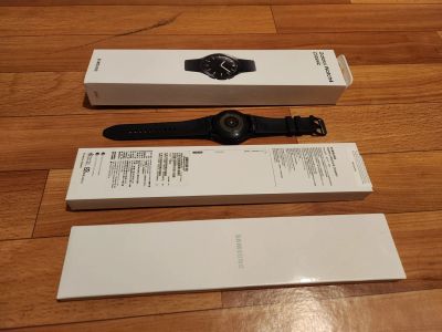 Лот: 19970128. Фото: 1. Смарт часы Samsung watch4 Classic. Смарт-часы, фитнес-браслеты, аксессуары