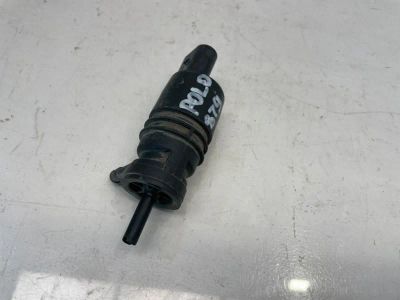 Лот: 22459774. Фото: 1. насос омывателя Volkswagen Polo... Другое (автозапчасти)