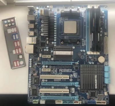 Лот: 20849514. Фото: 1. Материнская плата gigabyte GA-990XA-UD3... Материнские платы