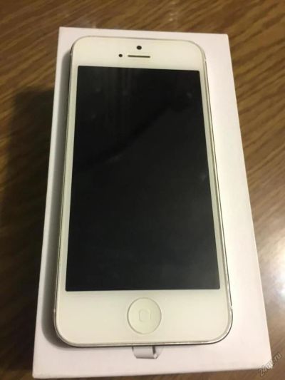 Лот: 6848260. Фото: 1. iPhone 5, 16 Gb. Смартфоны