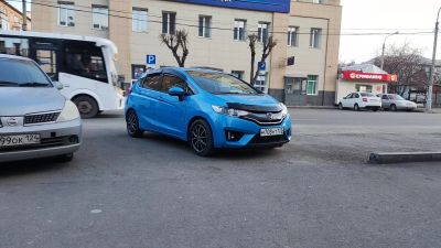 Лот: 22174088. Фото: 1. Honda Fit gp5 гибрид. Автомобили