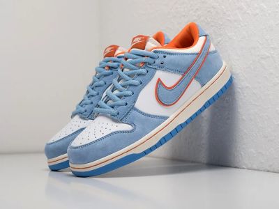 Лот: 20852044. Фото: 1. Кроссовки Nike SB Dunk Low. Кеды, кроссовки, слипоны