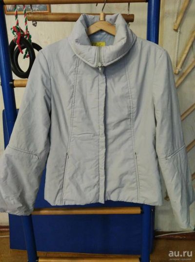 Лот: 8471152. Фото: 1. Куртка серая. Верхняя одежда