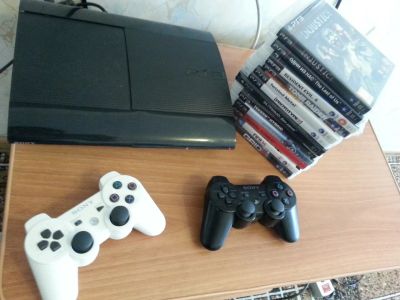 Лот: 5186033. Фото: 1. игровая приставка с дисками. Игровые приставки, консоли