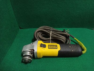 Лот: 20578351. Фото: 1. Болгарка Stanley FMEG125V(2247К... Электроинструмент