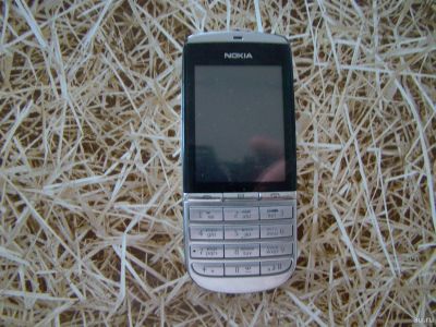 Лот: 14628022. Фото: 1. Nokia Asha 300. Кнопочные мобильные телефоны