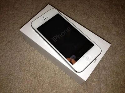 Лот: 6356466. Фото: 1. Iphone 5s 32 gb Gold. Смартфоны