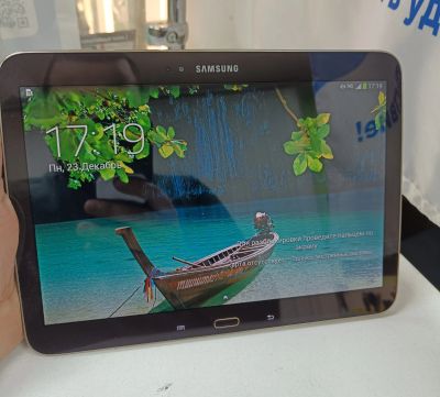 Лот: 24848705. Фото: 1. Планшет Samsung. Планшеты