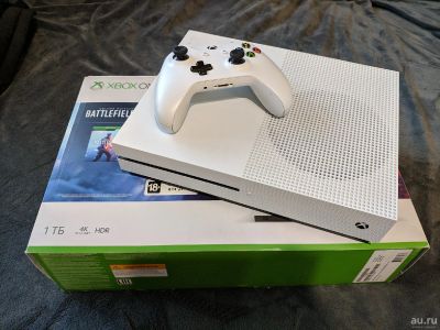 Лот: 14532242. Фото: 1. Xbox One S 1Tb + 17 разных игр. Игровые приставки, консоли