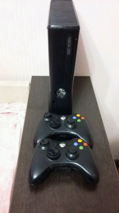 Лот: 11935130. Фото: 1. Xbox 360 S Freeboot (прошита... Консоли