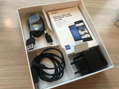 Лот: 10857727. Фото: 1. Sony Xperia Z3 (D6603) Black LTE. Смартфоны