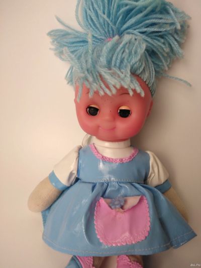 Лот: 15258843. Фото: 1. Кукла в голубом, мягконабивная. Куклы и аксессуары