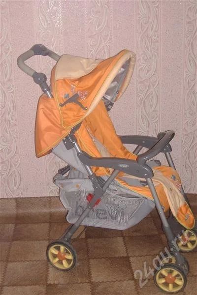 Лот: 625249. Фото: 1. Коляска прогулочная Brevi. Другое (дети растут)