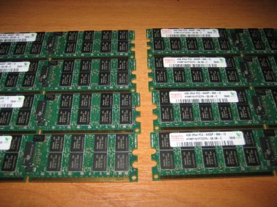 Лот: 6069348. Фото: 1. 4Gb Hynix pc2-6400P 666-12 серверная. Оперативная память