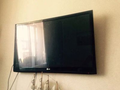 Лот: 5842401. Фото: 1. Телевизор LG 47". Телевизоры