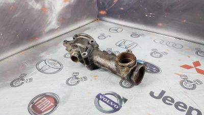 Лот: 23588820. Фото: 1. Корпус термостата Mercedes-Benz... Двигатель и элементы двигателя