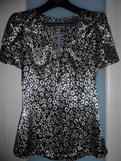 Лот: 9696452. Фото: 1. Блузка Guess. Блузы, рубашки, водолазки