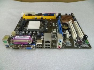 Лот: 16311296. Фото: 1. Материнская плата ASUS M2N68-AM... Материнские платы