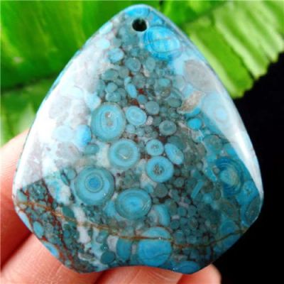 Лот: 7724614. Фото: 1. Яшма Кулон бусина l65p0071 45x40x6mm. Драгоценные и поделочные камни