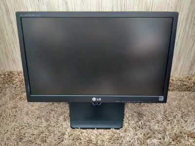 Лот: 11464506. Фото: 1. Монитор LG E1942C. ЖК-мониторы